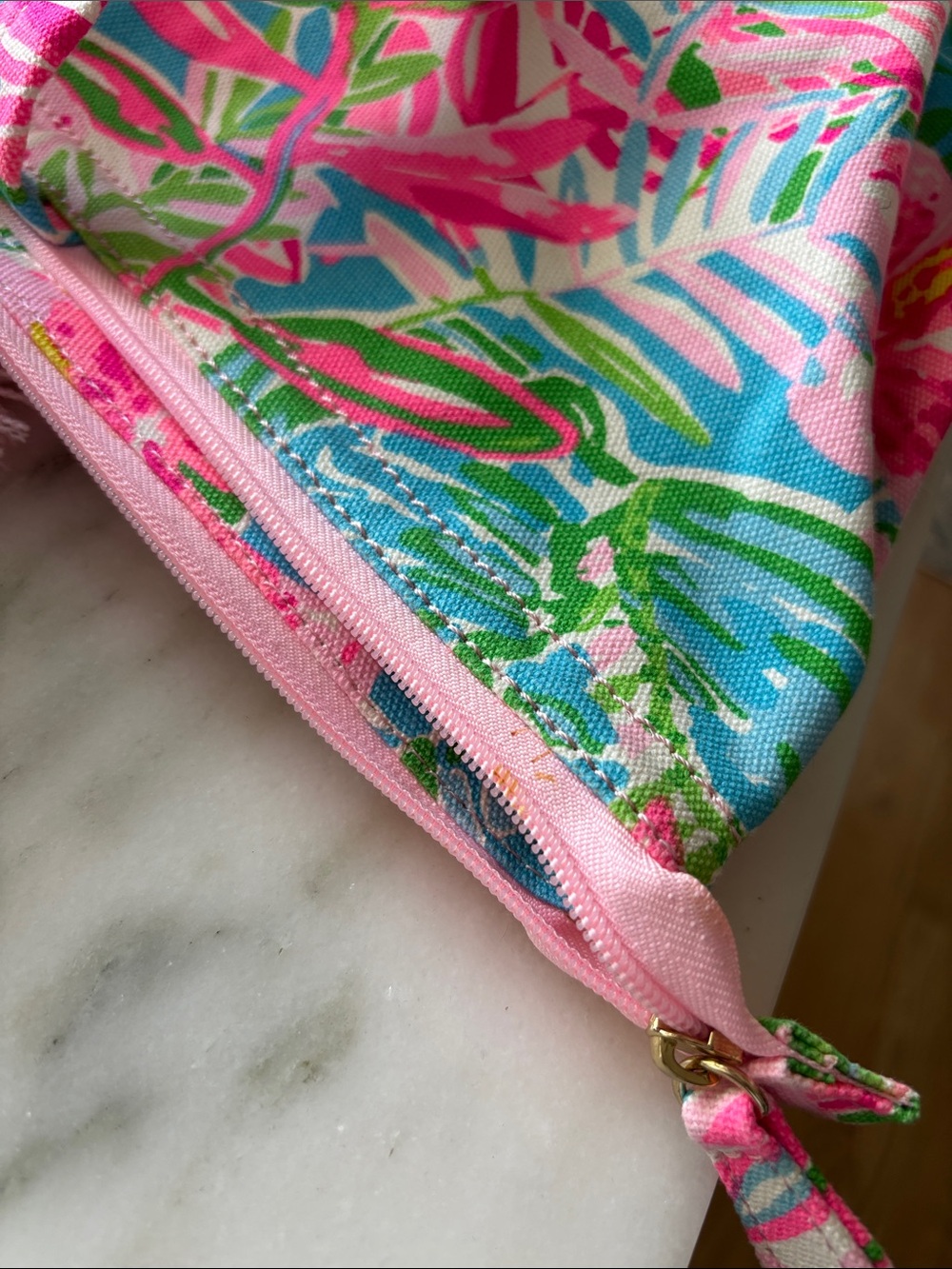 Lilly Pulitzer Palm Beach Zip Up Tote - Picture 6 of 6